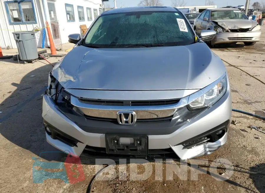 19XFC1F70HE028511 Photo# 5