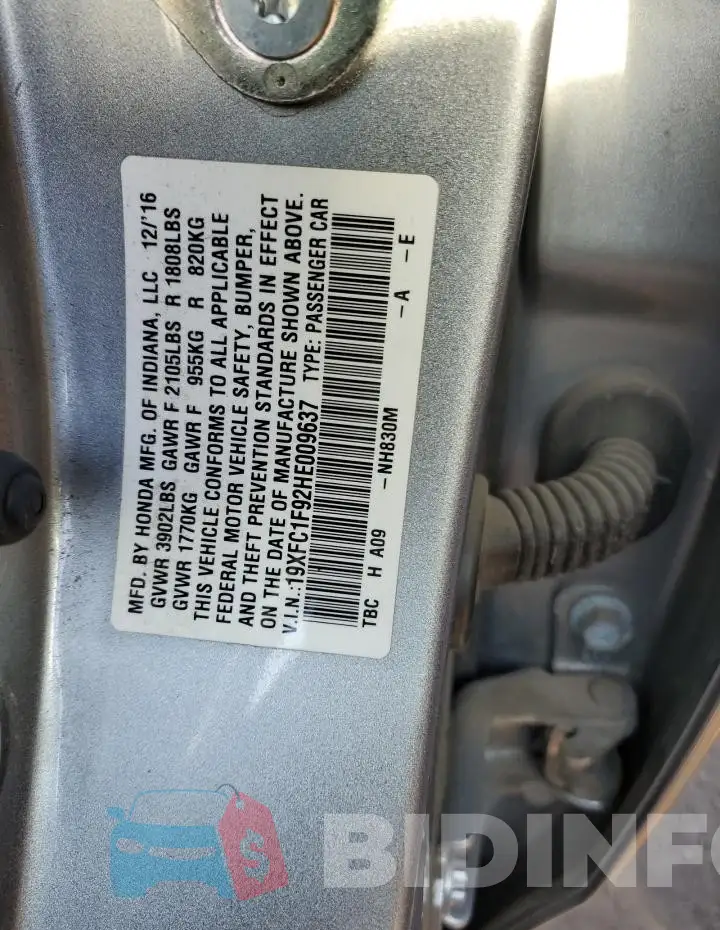19XFC1F92HE009637 Photo# 12