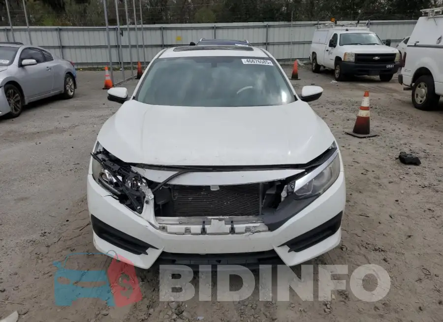 19XFC2F74HE033152 Photo# 5
