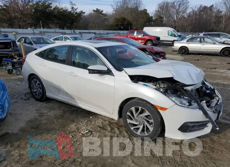 19XFC2F77HE226010 Photo# 4