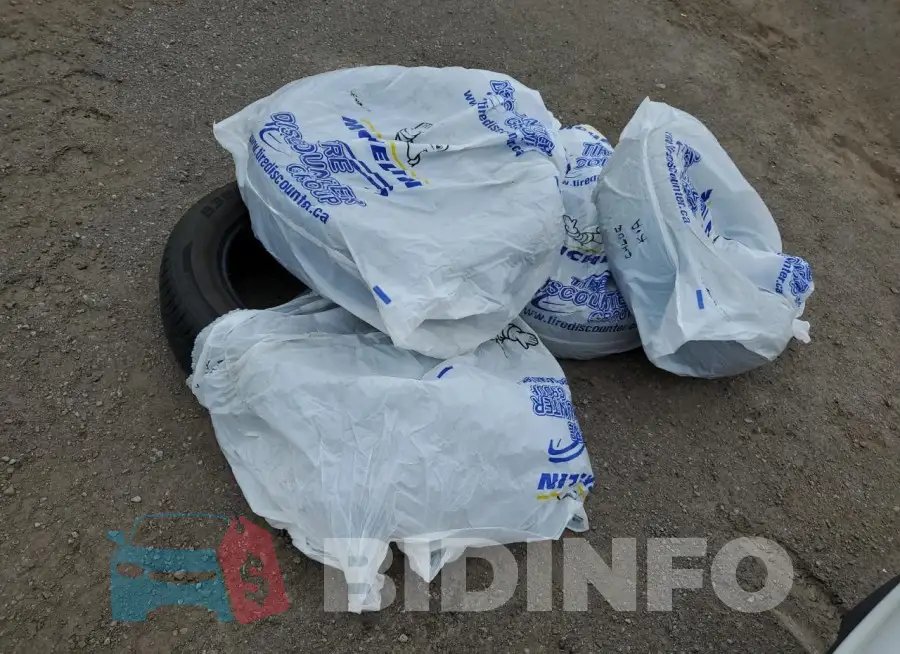 3KPFL4A74HE124280 Photo# 12