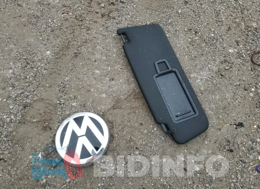 3VW5T7BU3KM205945 Photo# 12