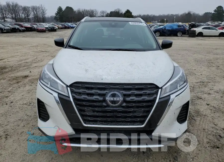 3N1CP5CV4PL529383 Photo# 5