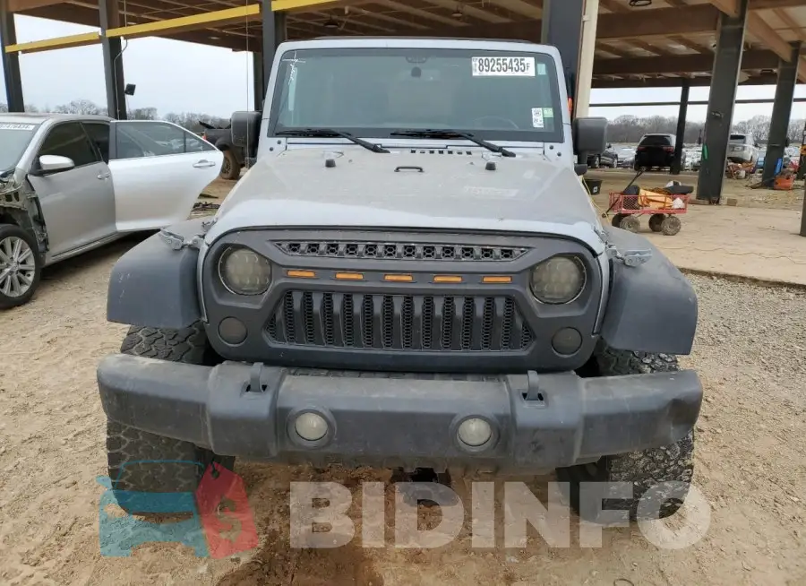 1C4BJWFG3GL257613 Photo# 5