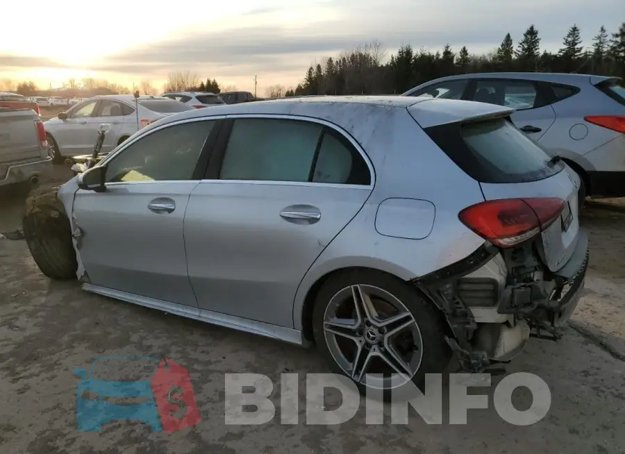 WDD3F4HB9KJ109097 Photo# 2