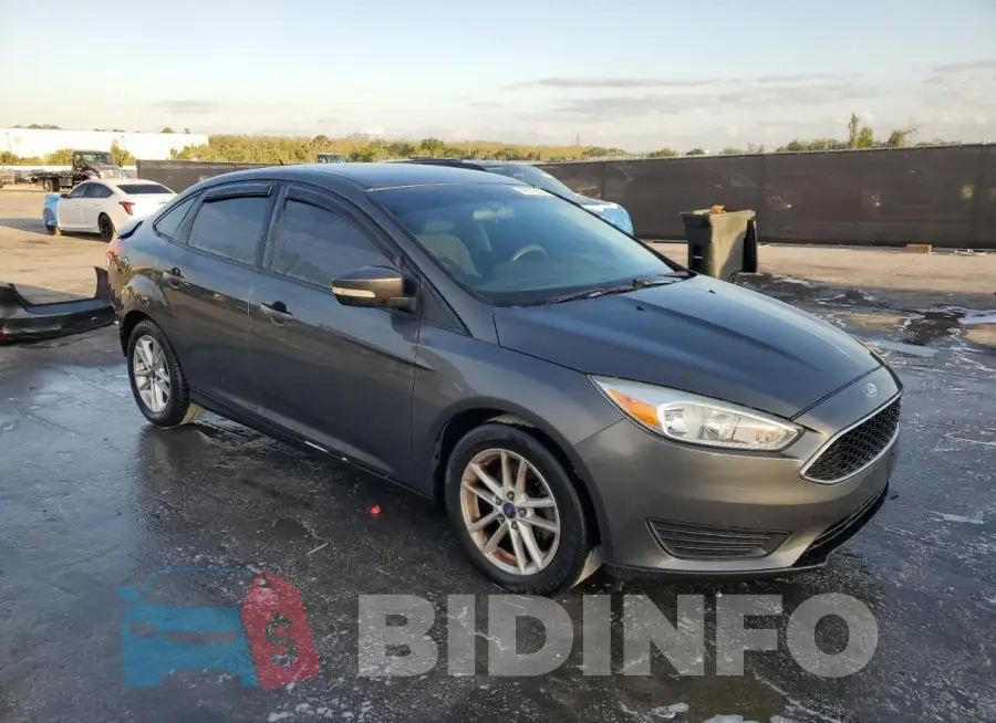 1FADP3F27GL235081 Photo# 4