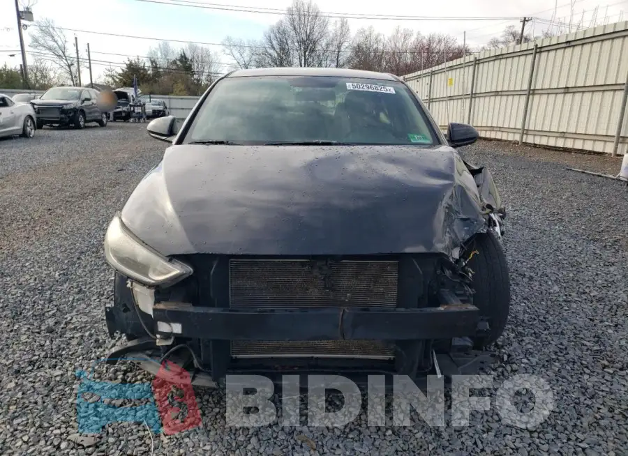 5NPD84LF8JH332127 Photo# 5