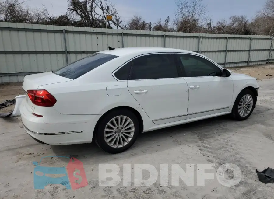 1VWBS7A35GC060107 Photo# 3