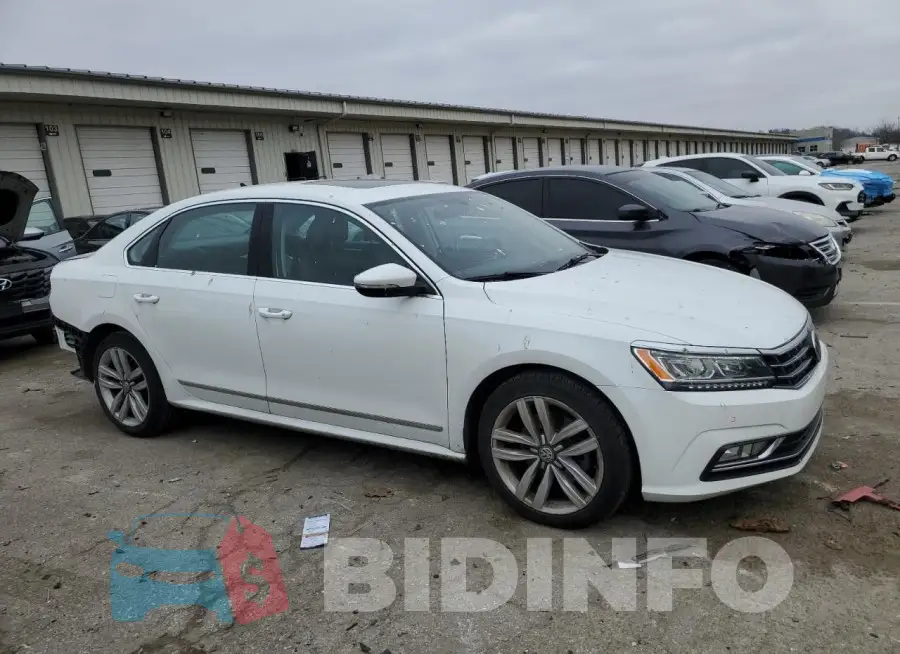 1VWGT7A38HC044018 Photo# 4