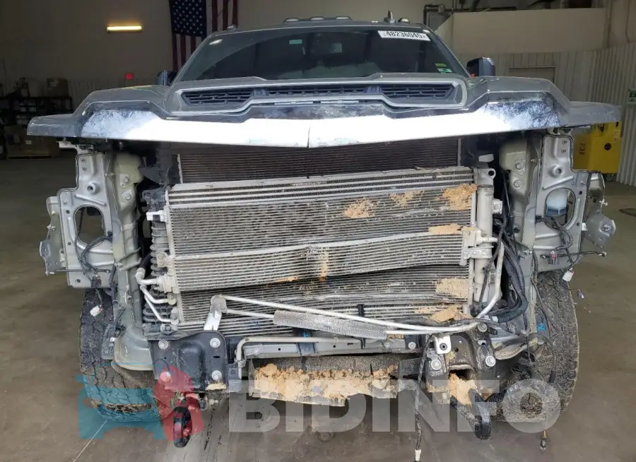 1GT49NEY3RF172973 Photo# 5