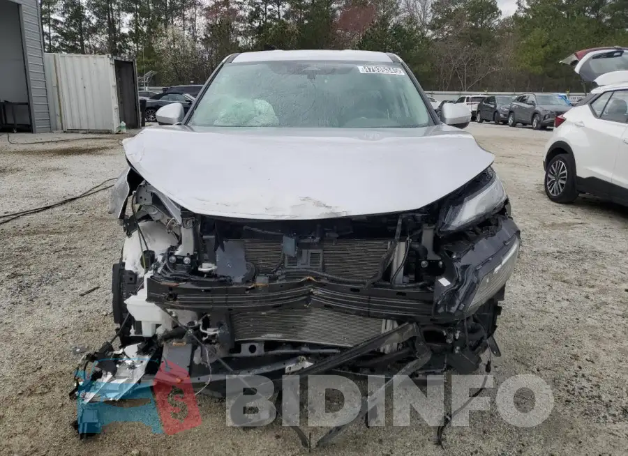 5N1BT3BA3PC813053 Photo# 5