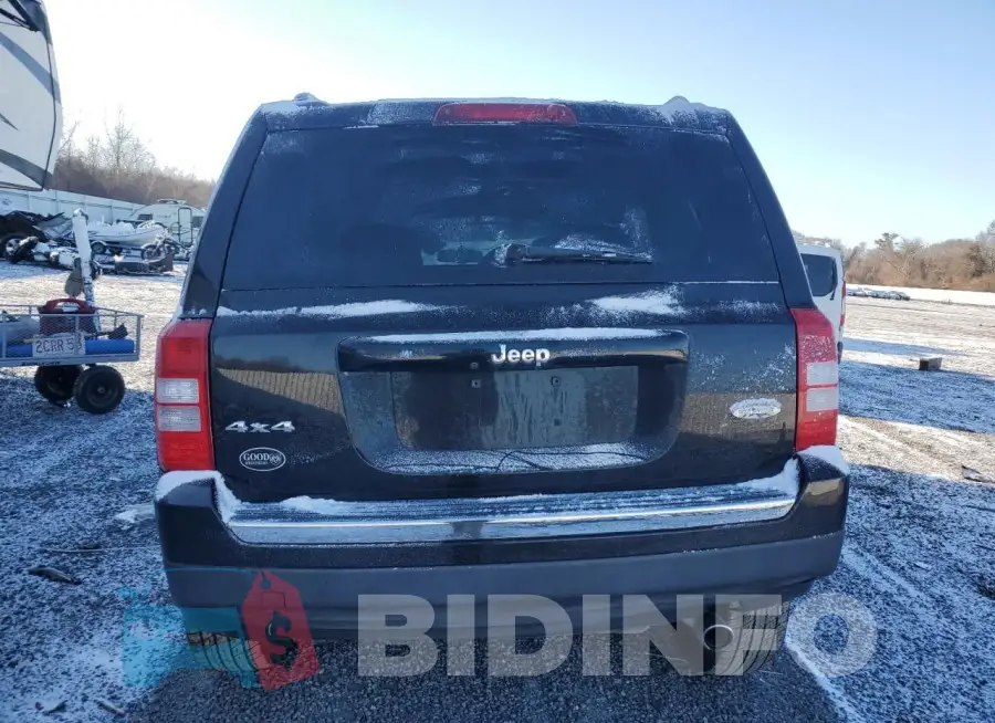 1C4NJRFB4HD108268 Photo# 6