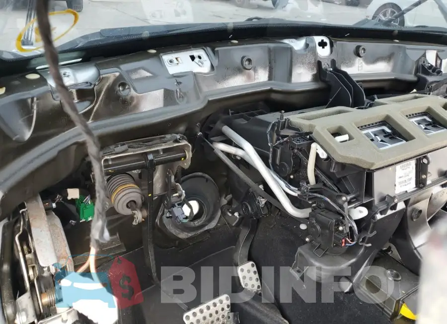 2C3CDXGJ8KH646916 Photo# 9