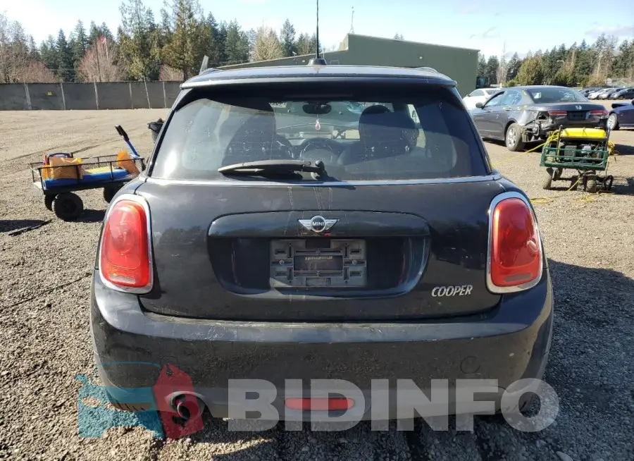 WMWXP5C57G2D15083 Photo# 6