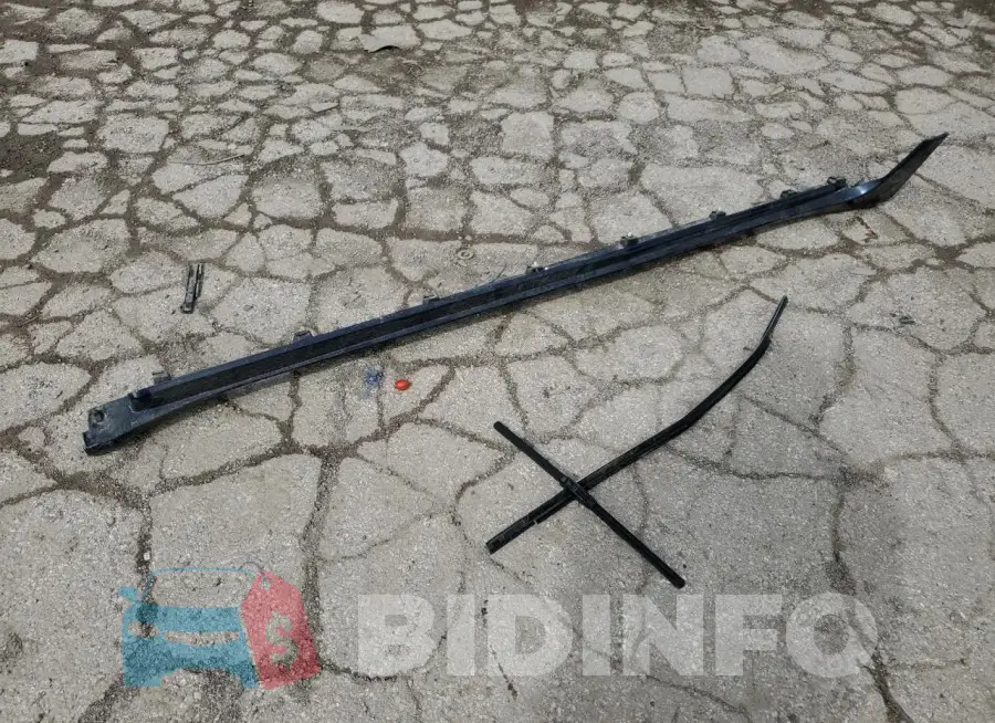 2C4RC1EG8HR614452 Photo# 13