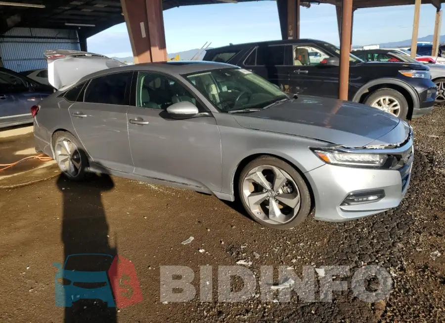 1HGCV2F94KA030634 Photo# 4