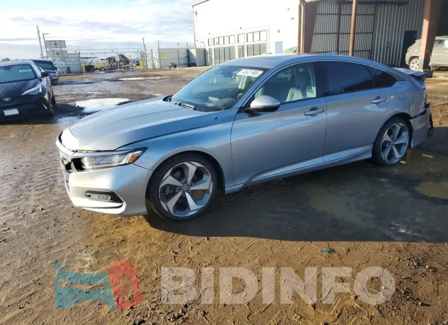 1HGCV2F94KA030634 Photo# 1