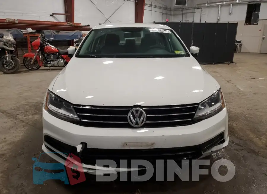 3VW2B7AJ0HM332934 Photo# 5