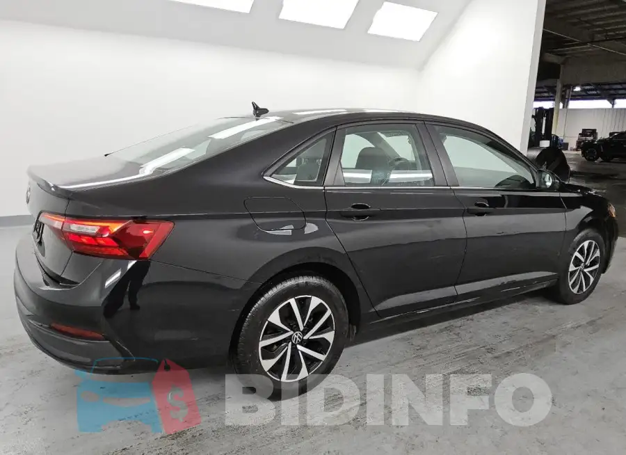3VW5M7BU3RM084938 Photo# 3