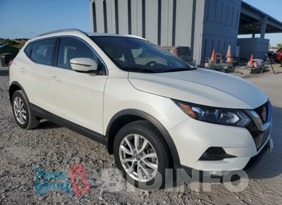 JN1BJ1BV4MW572019 Photo# 4