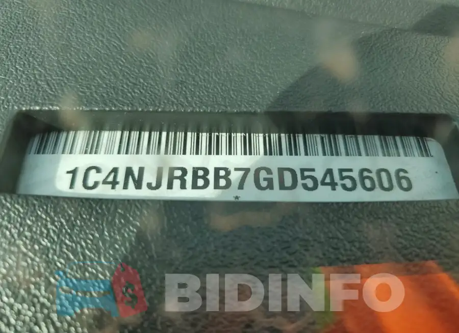 1C4NJRBB7GD545606 Photo# 13