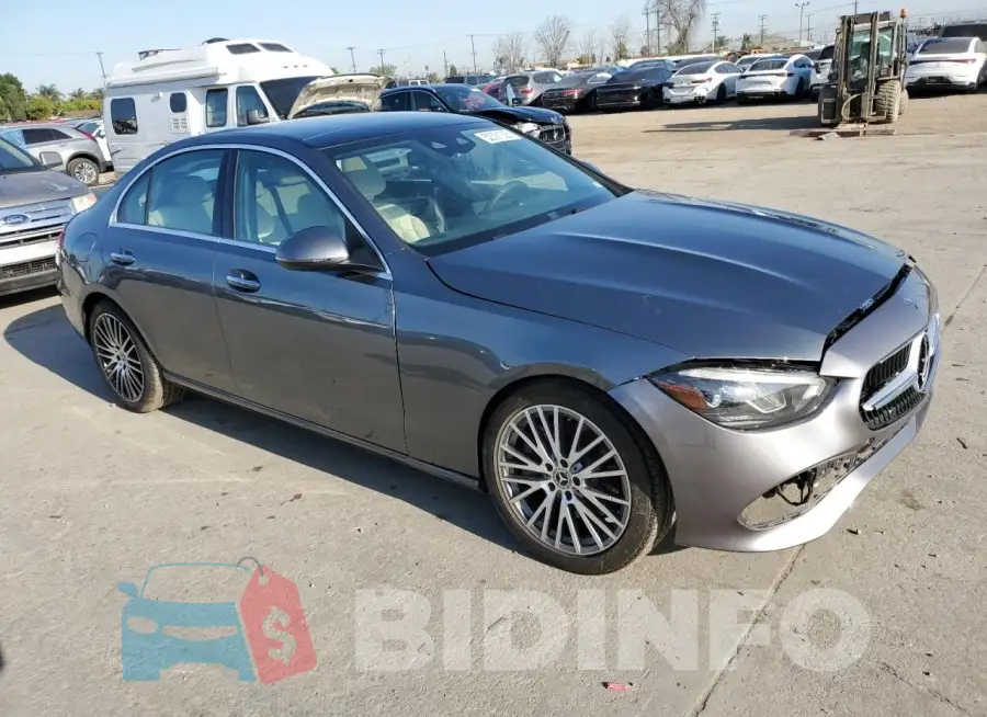 W1KAF4GB7SR251684 Photo# 4