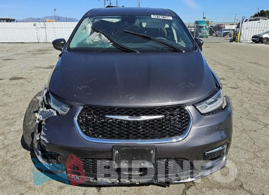 2C4RC1BG4PR520488 Photo# 5