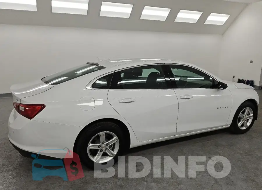 1G1ZD5ST7RF243078 Photo# 3