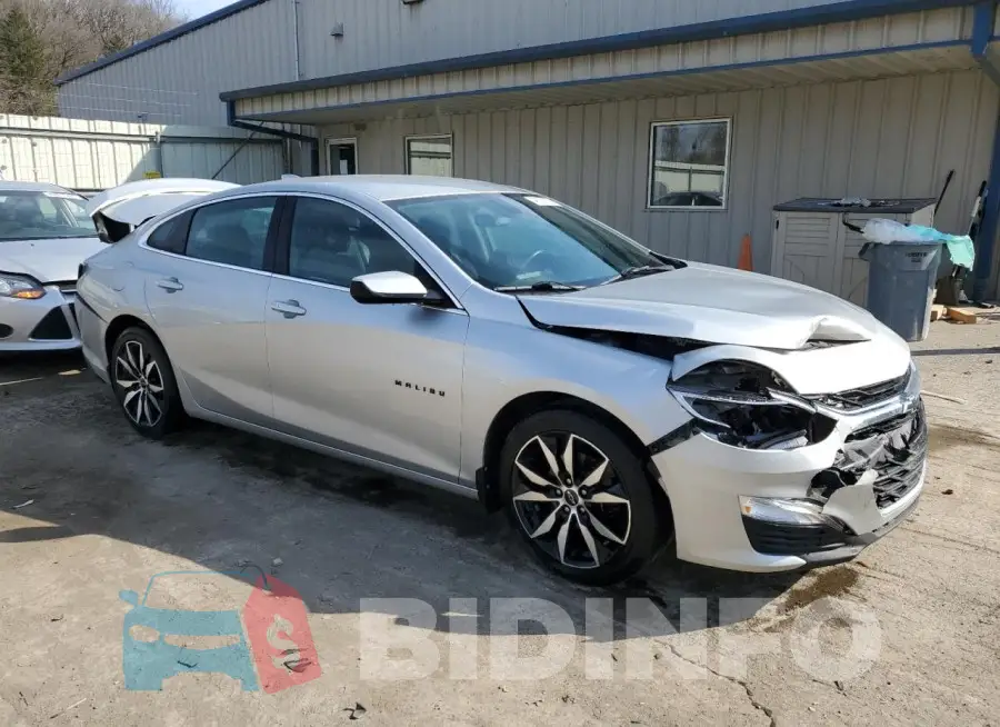 1G1ZG5ST4LF155152 Photo# 4
