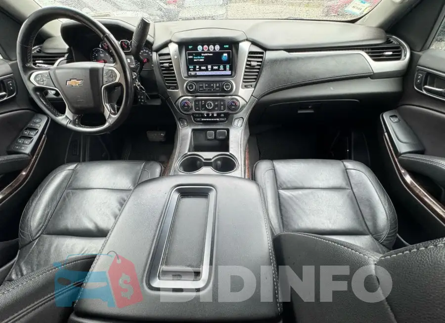 1GNSKHKC8KR172632 Photo# 9