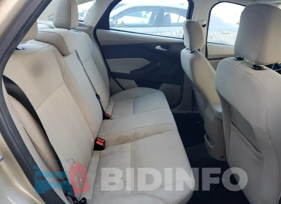 1FADP3F20HL337842 Photo# 10
