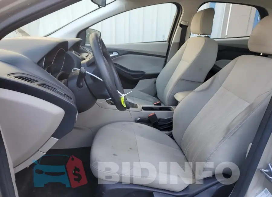 1FADP3F20HL337842 Photo# 7