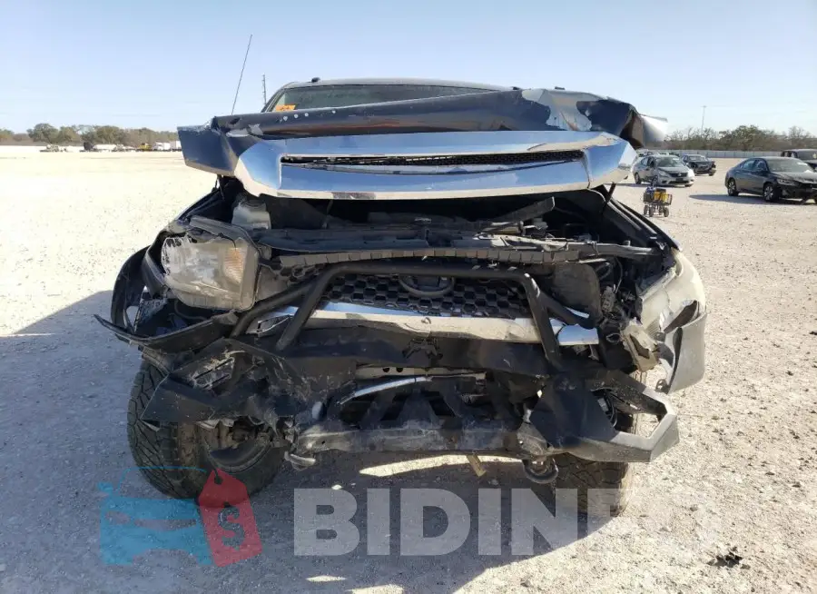 5TFDW5F11JX686149 Photo# 5