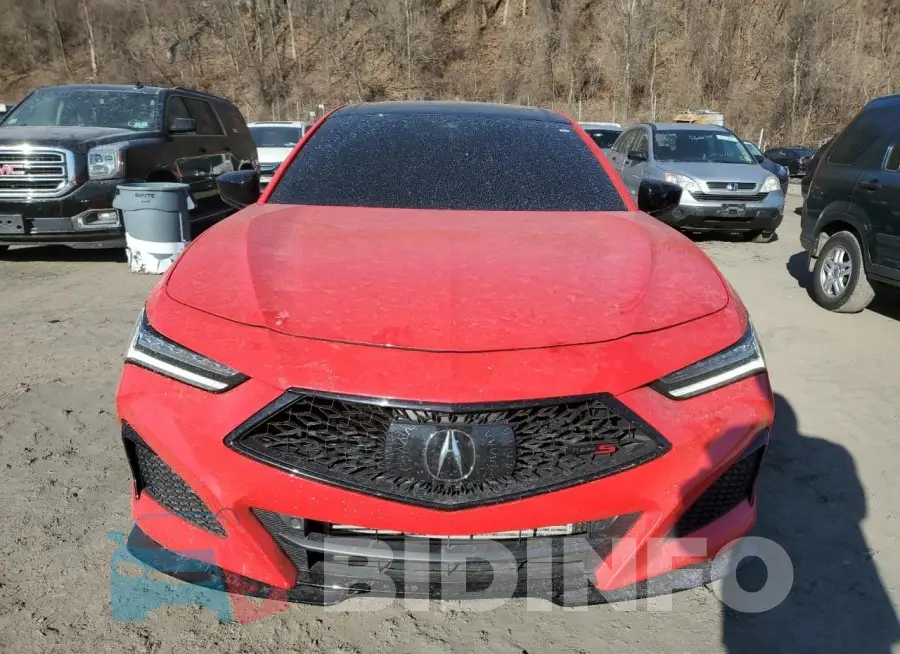19UUB6F52PA002050 Photo# 5