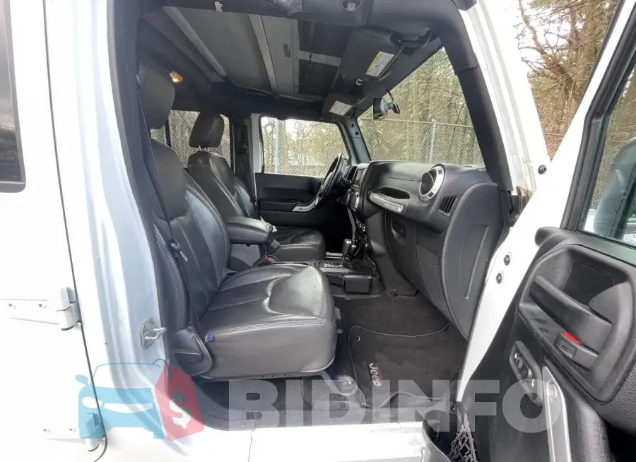 1C4BJWEG5GL215915 Photo# 5