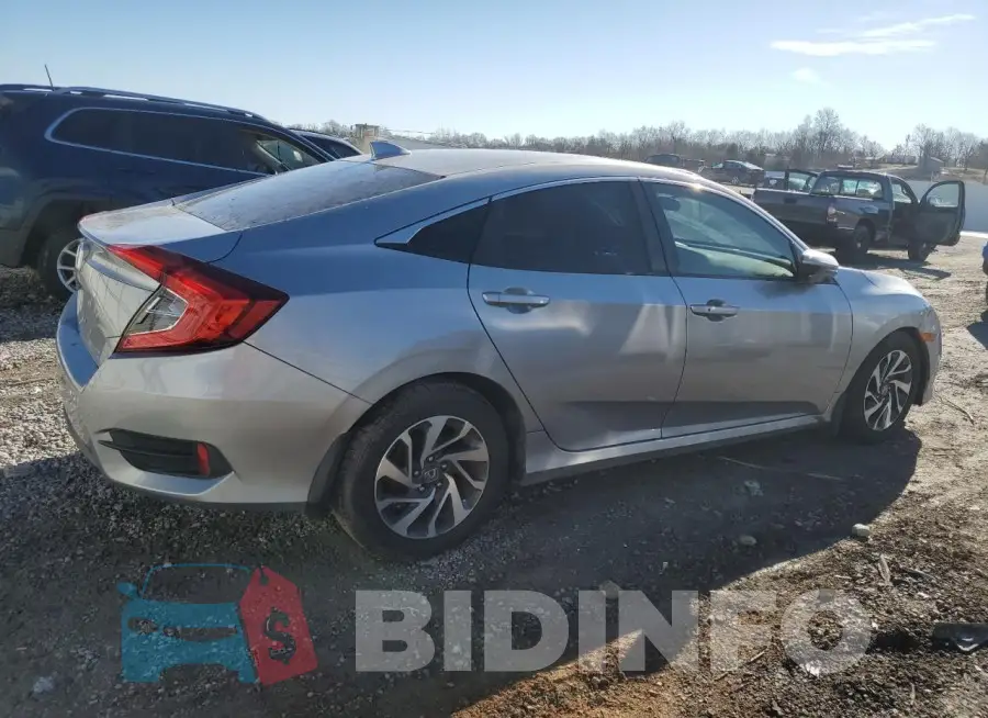 19XFC2F72HE026829 Photo# 3