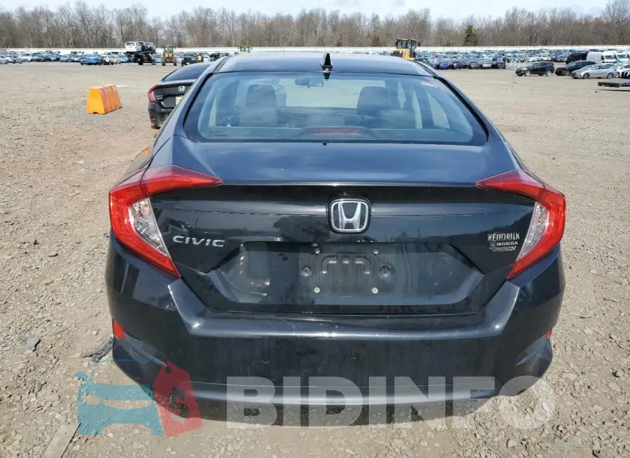 19XFC2F77HE004468 Photo# 6