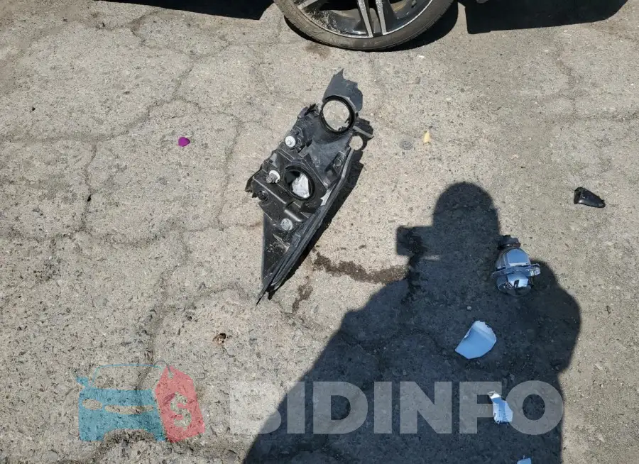 1HGCR2F16HA098151 Photo# 12