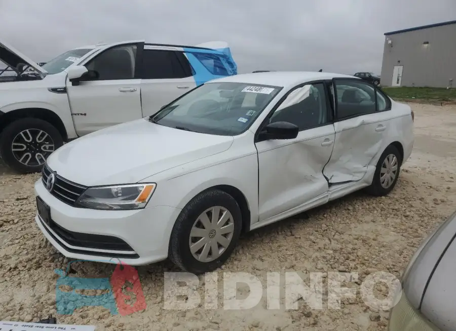 3VW167AJ5GM404094 Photo# 1