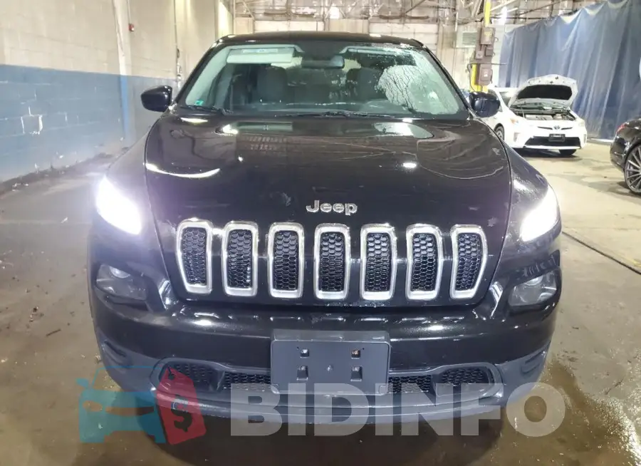 1C4PJLAB2HD224632 Photo# 5