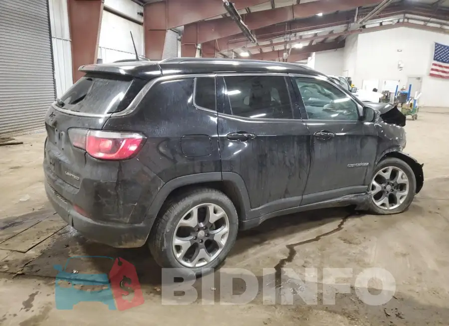 3C4NJDCB8LT128226 Photo# 3