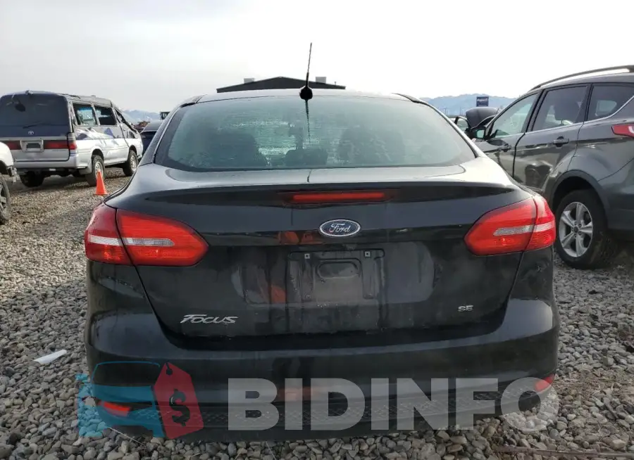1FADP3F20GL373867 Photo# 6