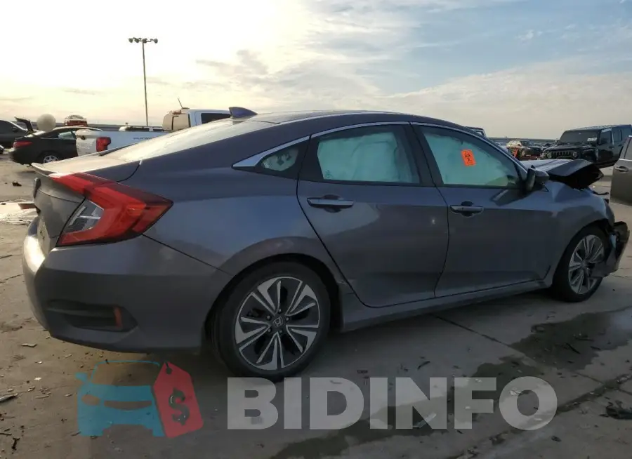 19XFC1F44HE210928 Photo# 3