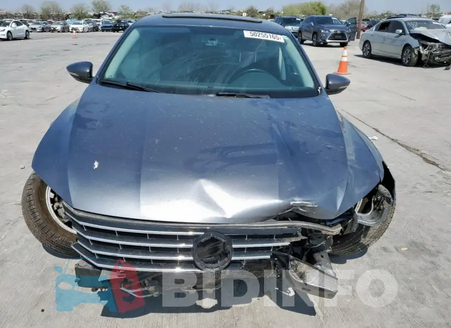1VWBS7A32GC049047 Photo# 5