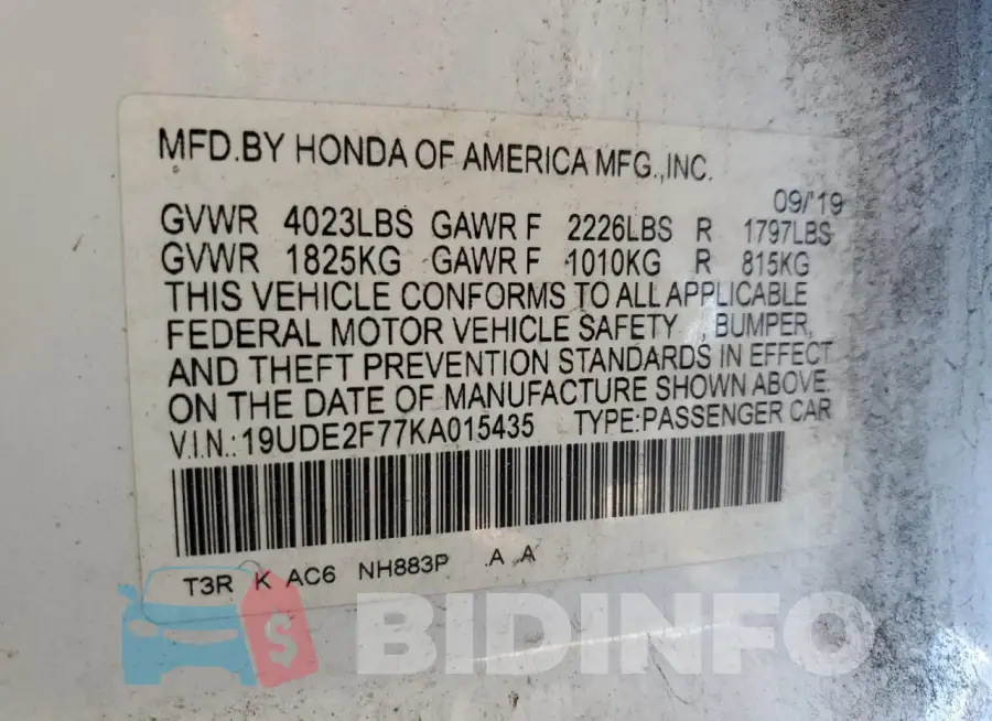19UDE2F77KA015435 Photo# 12