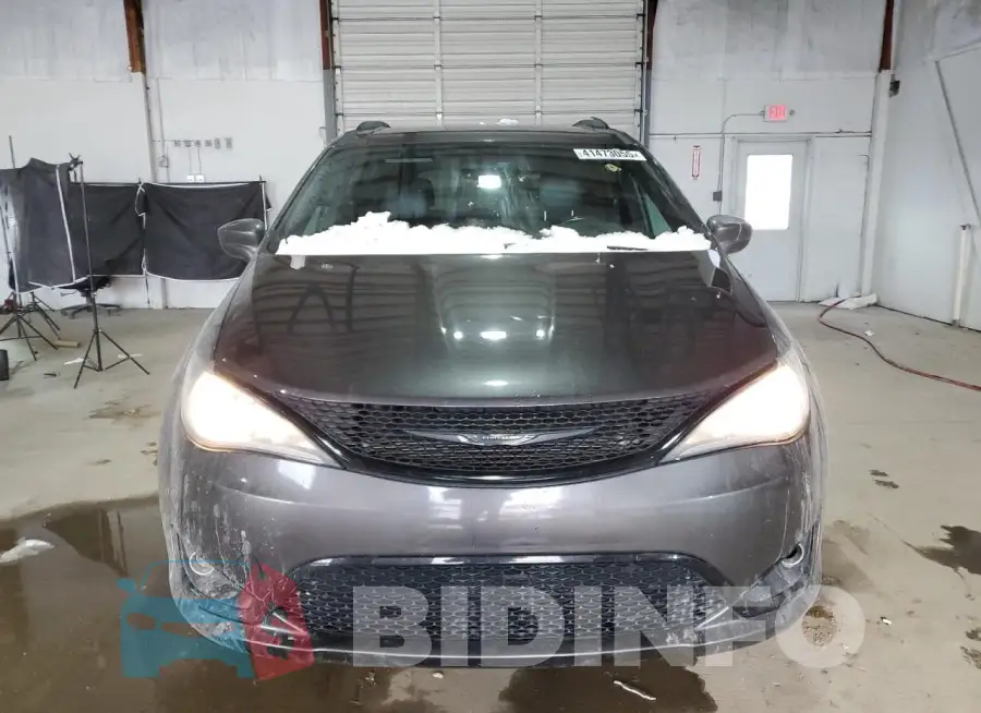 2C4RC1EG0KR628143 Photo# 5