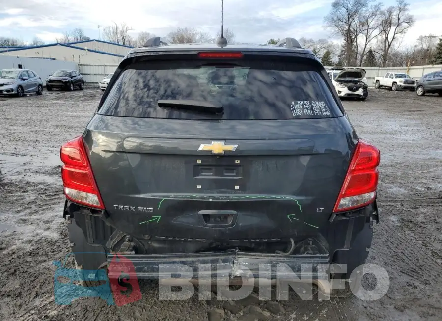 KL7CJPSB1JB689325 Photo# 6
