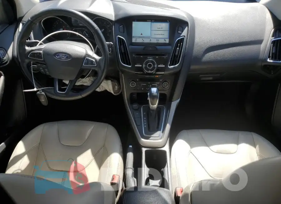 1FADP3N2XJL281061 Photo# 8