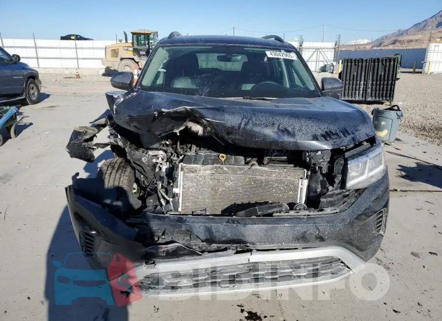 1V2KR2CA7PC550169 Photo# 5