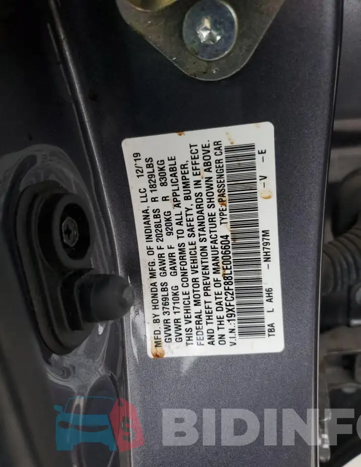 19XFC2F88LE006604 Photo# 12